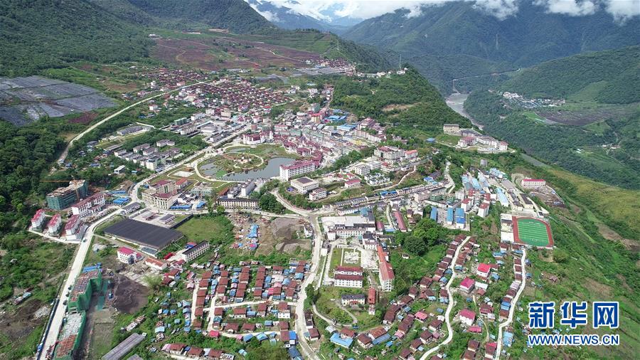 (新华全媒头条·图文互动)(9)阔步走在新时代康庄大道上——以习近平同志为核心的党中央关心西藏工作纪实