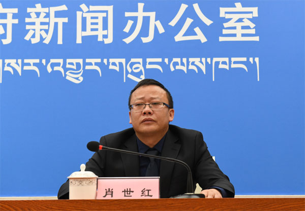 肖世红.jpg 肖世红.jpg