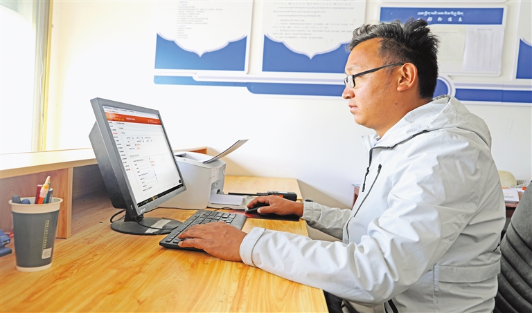 luyj0831_s.jpg luyj0831_s.jpg